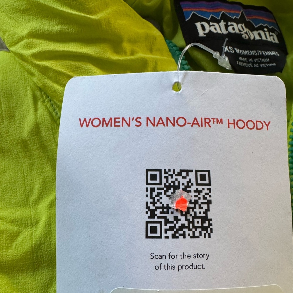 Patagonia Women’s Nano Air Hoody - Picture 5 of 6
